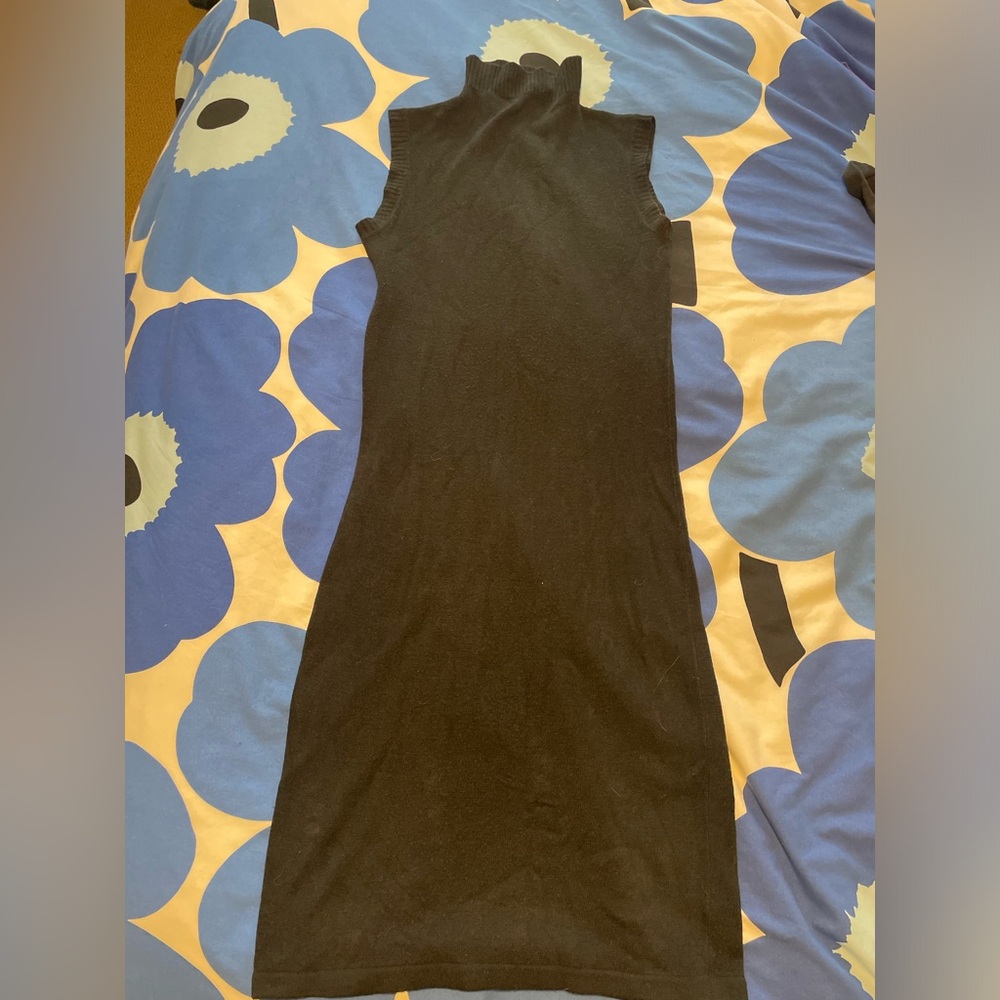 Knit black turtleneck bodycon